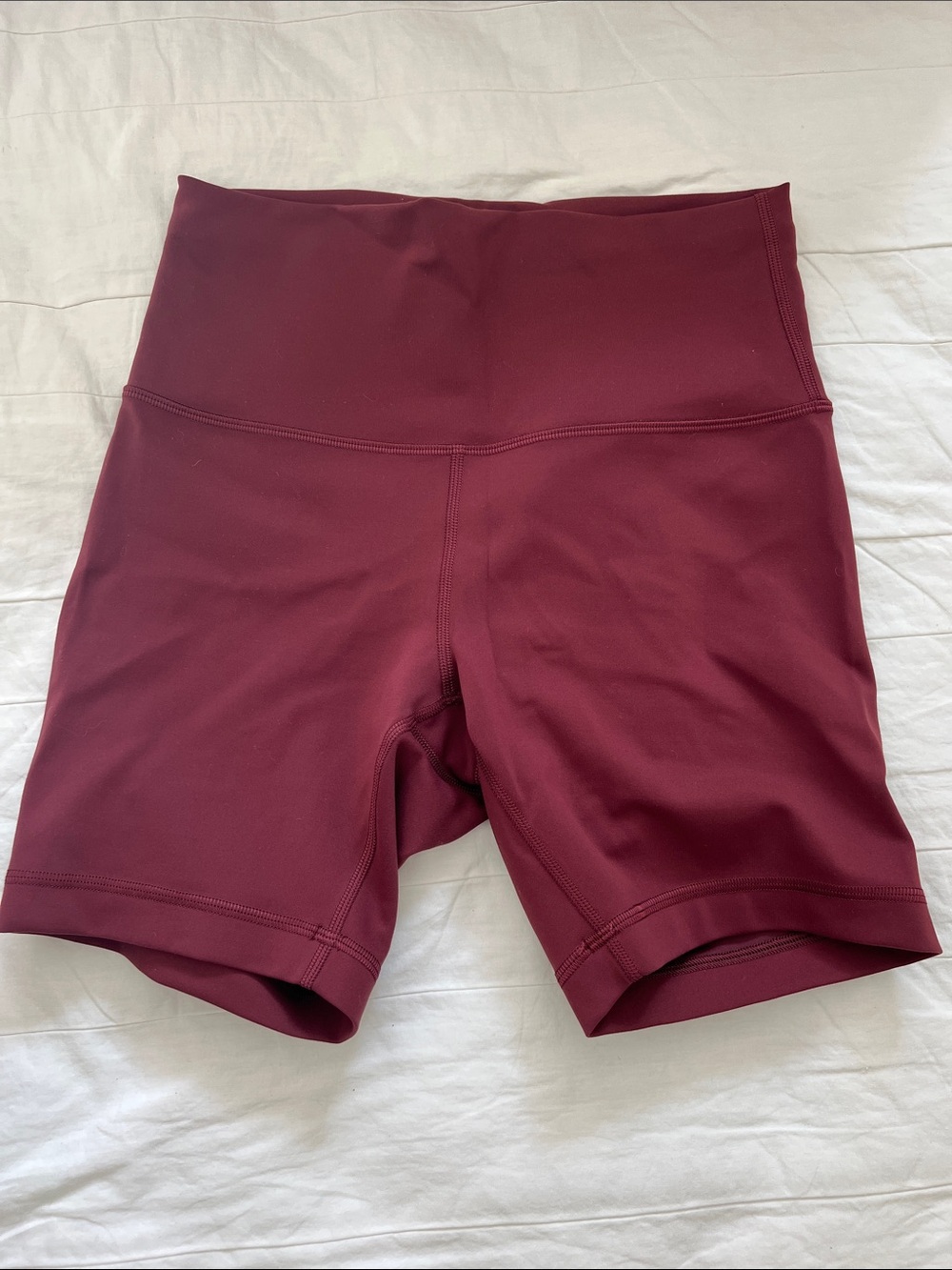 Lululemon Wunder Train High Rise Short - Picture 3 of 3